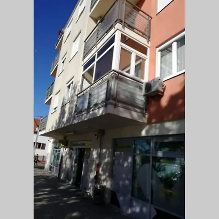 Apartment Jarun Brac Zagreb Exterior photo